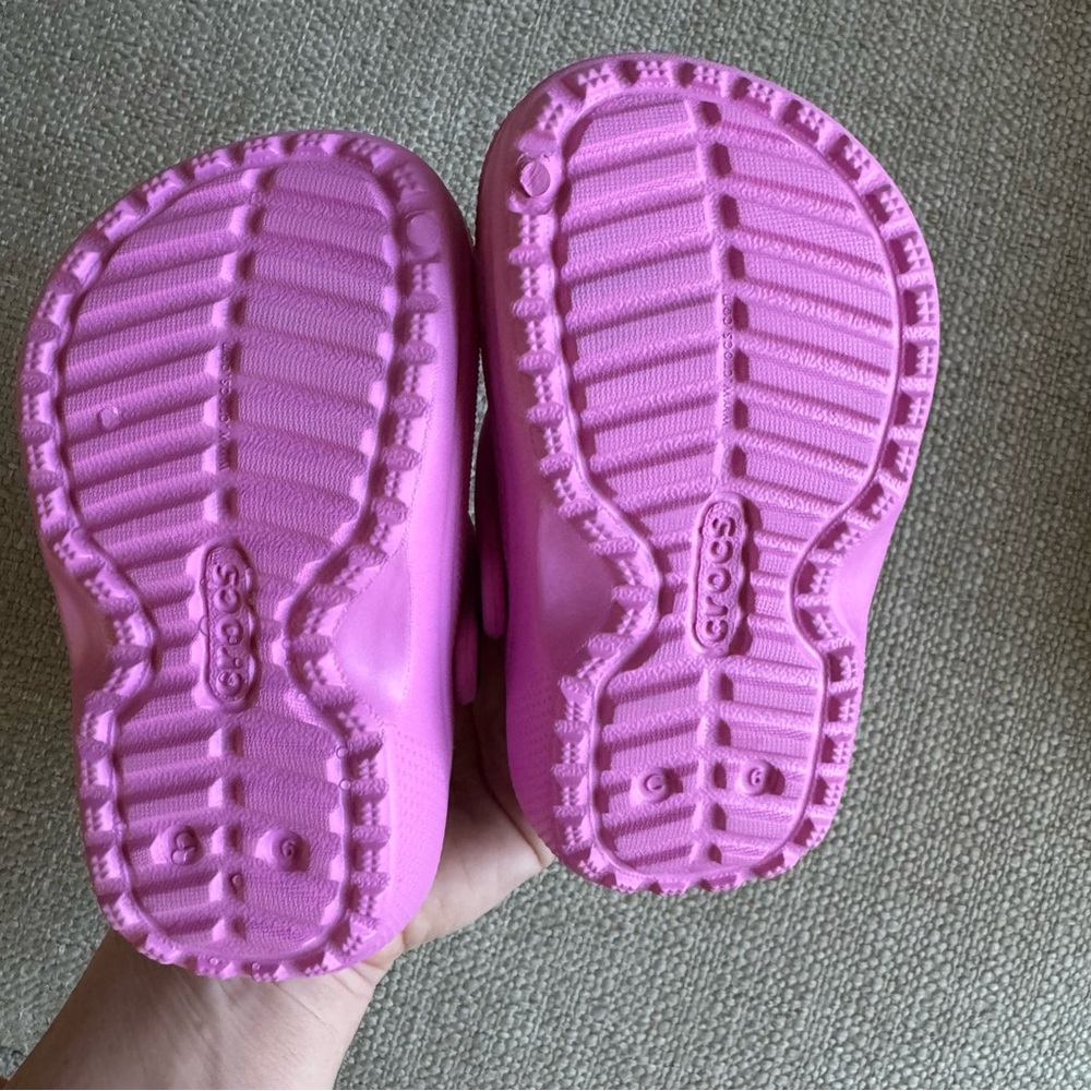 Toddler Crocs Lined Size 6 Pink - Picture 6 of 7
